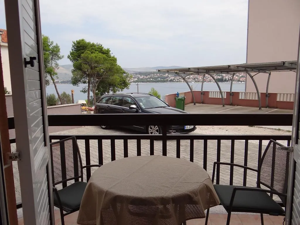 Vila Lola Apartmani Trogir Apartment
