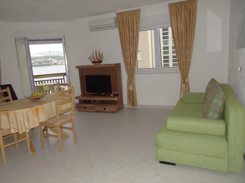 Vila Lola Apartmani Trogir