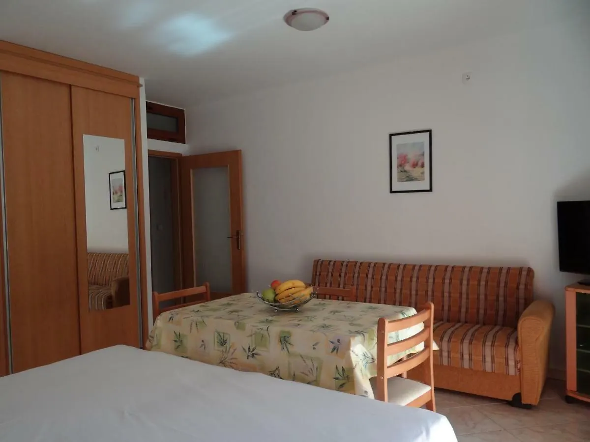 Vila Lola Apartmani Trogir