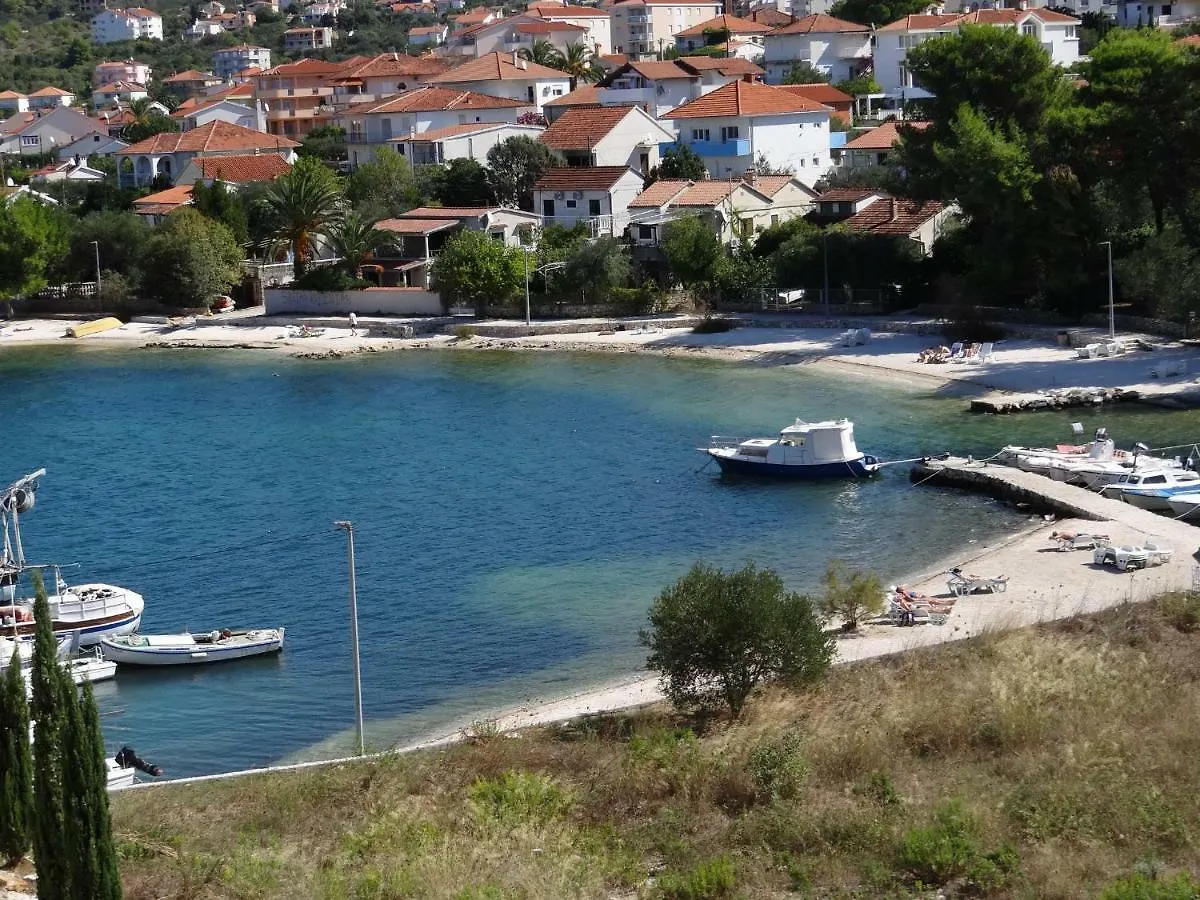 Apartment Vila Lola Apartmani Trogir Croatia