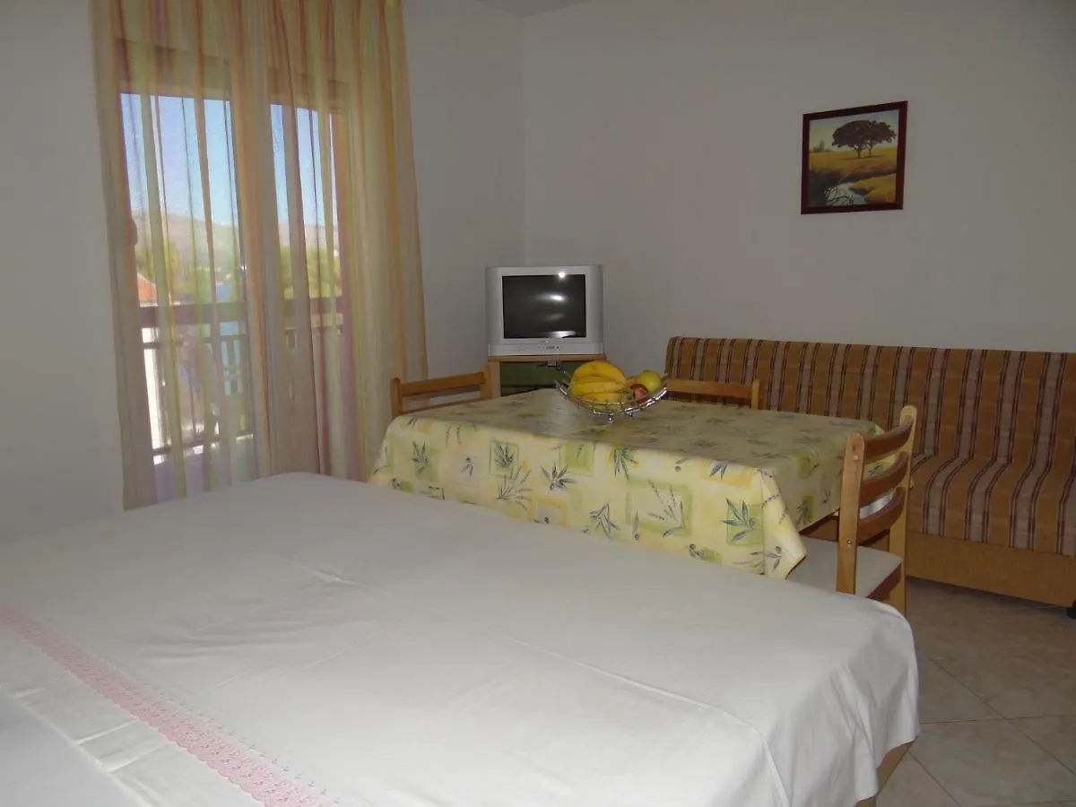 Vila Lola Apartmani Trogir