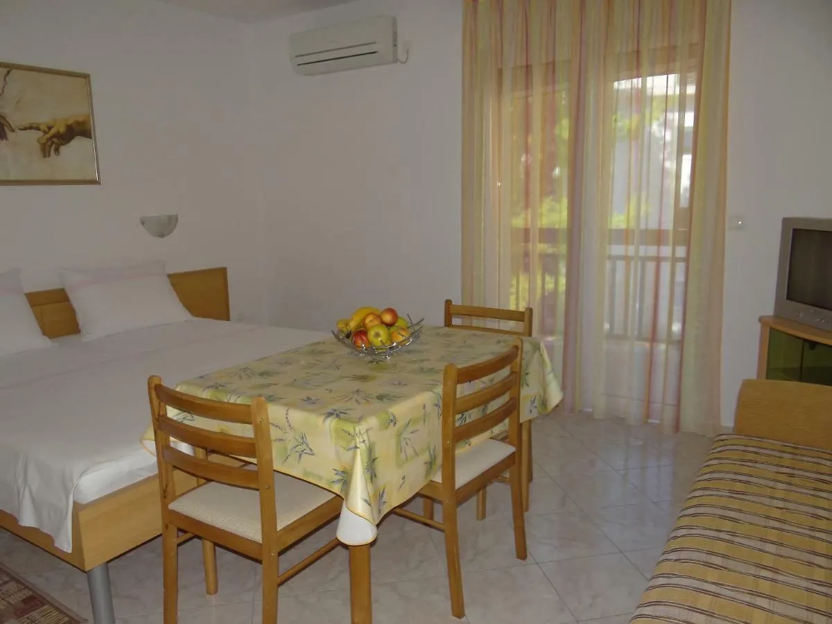 Vila Lola Apartmani Trogir 0*,